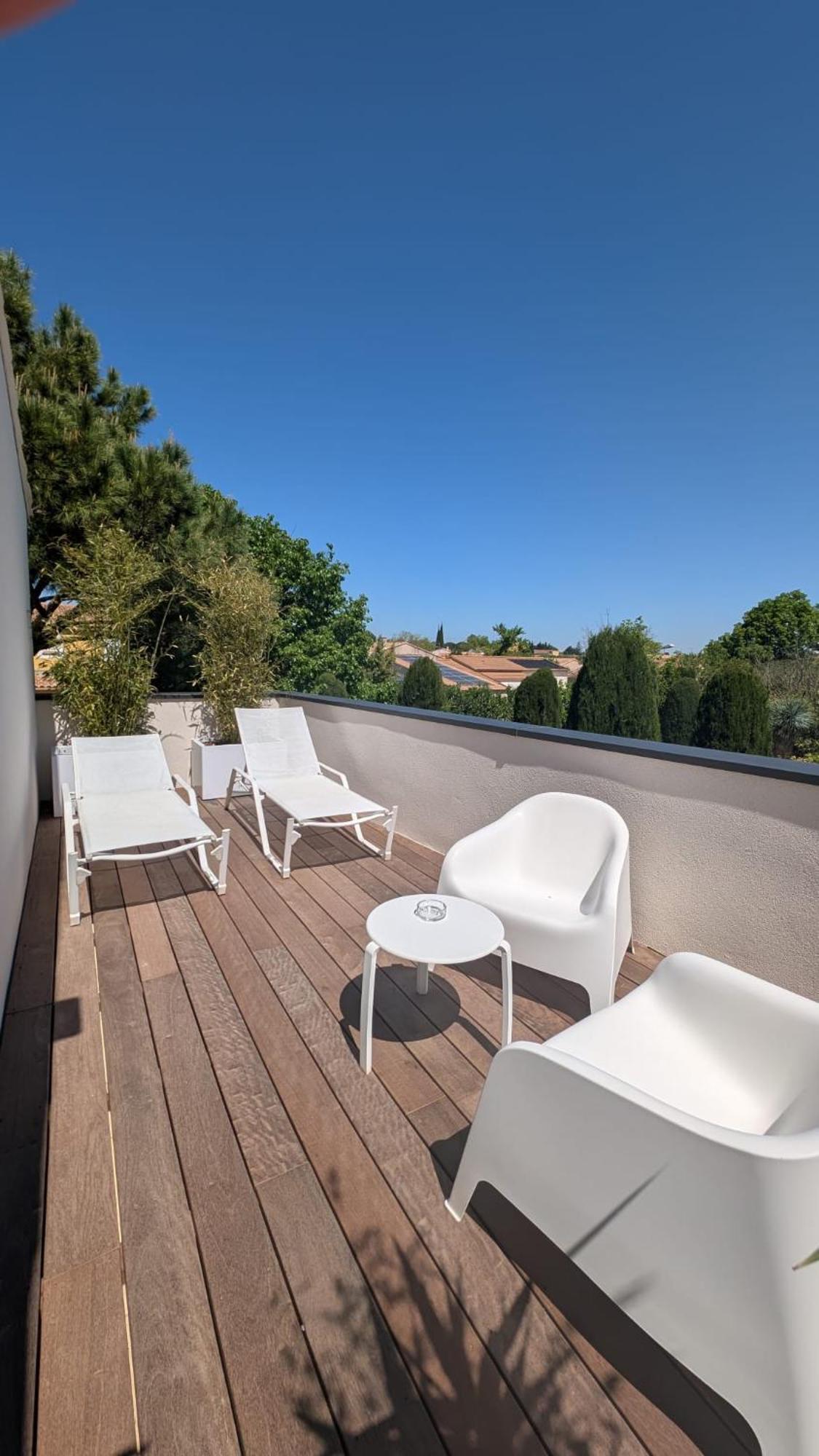 Le Relais D'Angelique Bed and Breakfast Lunel  Buitenkant foto